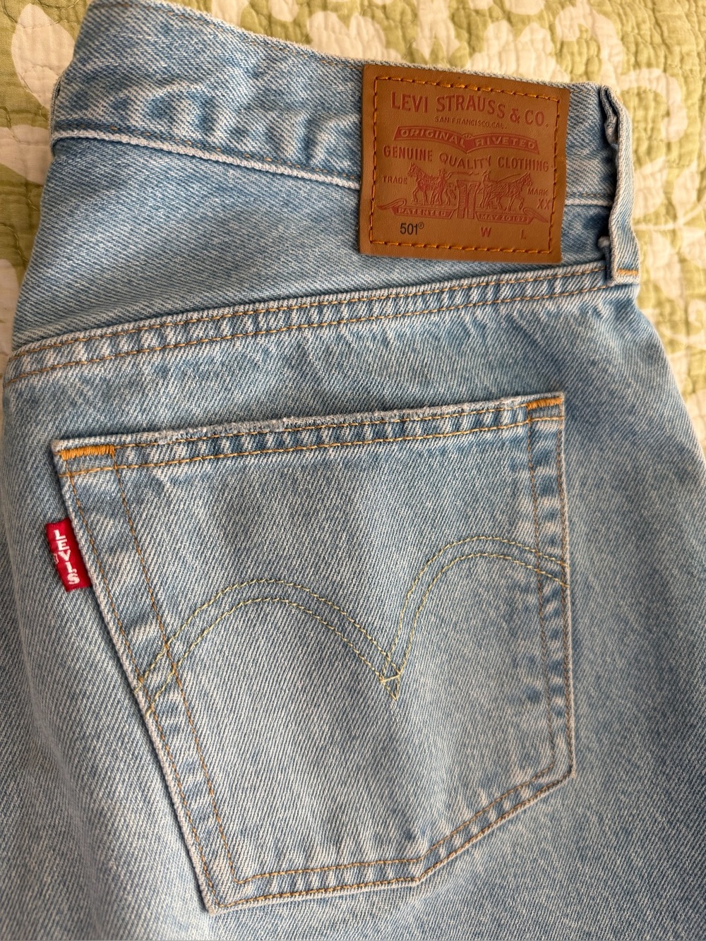 Womens Levi's 501 Light Wash Denim Jeans, like new condition